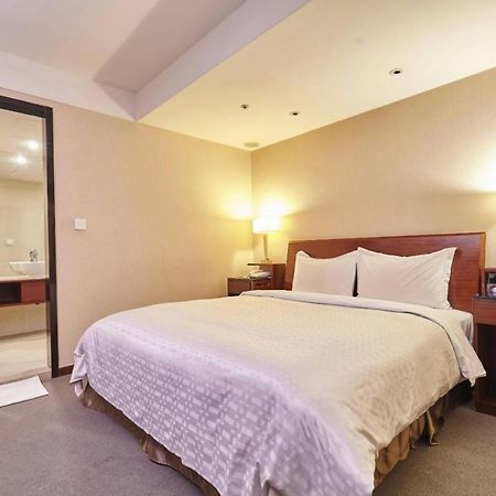 Family Hotel Taipei Zhonghe  Exterior photo